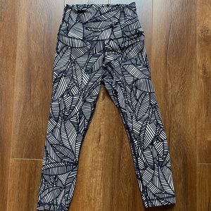 lululemon capris leggings size 2